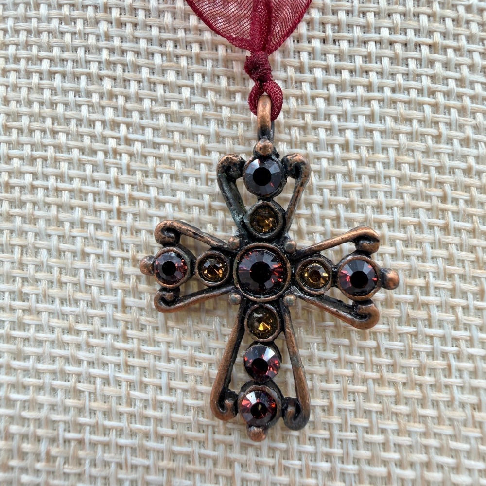 Vintage 90s Copper Tone Cross Pendant Red Glass Choker Necklace Fashion Jewelry